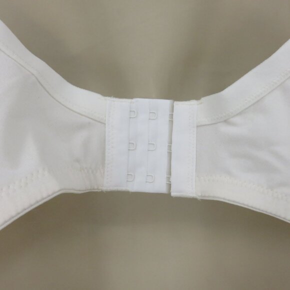 Tranquil & True Womens Plus Size 3X Bra Wire Free Lightly Lined Solid White NEW - Picture 6 of 15